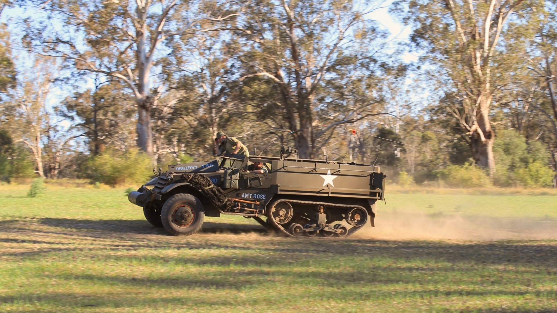 米兰体育官网-南非跳水组合配合完美无瑕，南非跳伞